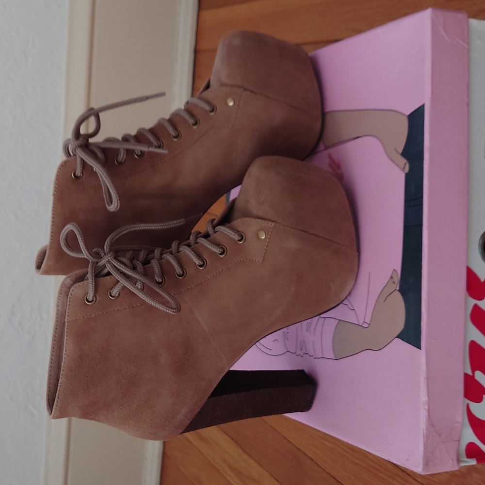 Jeffrey Campbell Lita Taupe suede New in box sz 7.5
